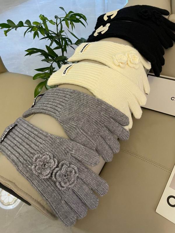 Chanel gloves 083077